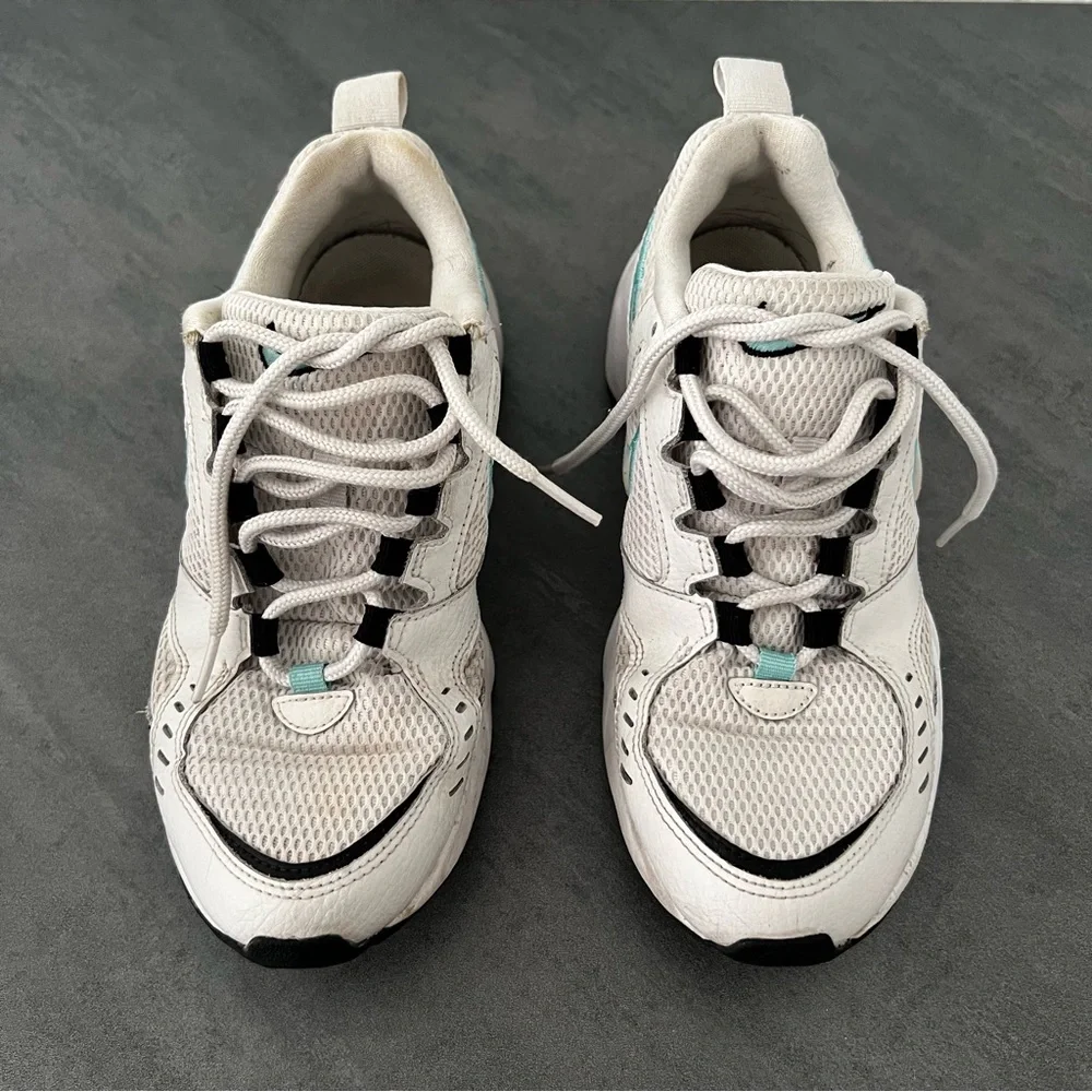 Nike Air‎ Heights White Blue Platinum Tint Trainers Cl0603 002 - Women’s Size 7